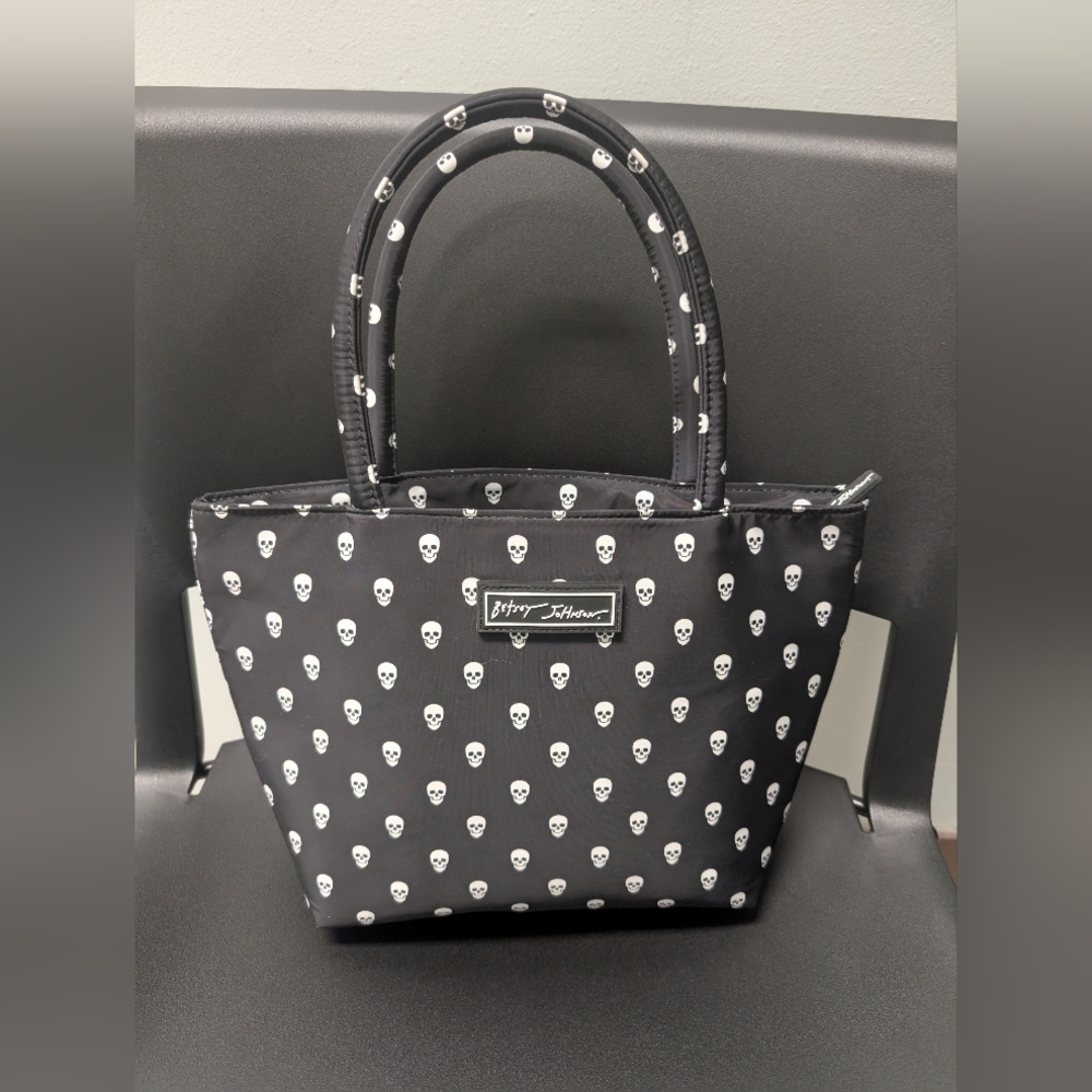 Betsey Johnson Skull Lunch Bag